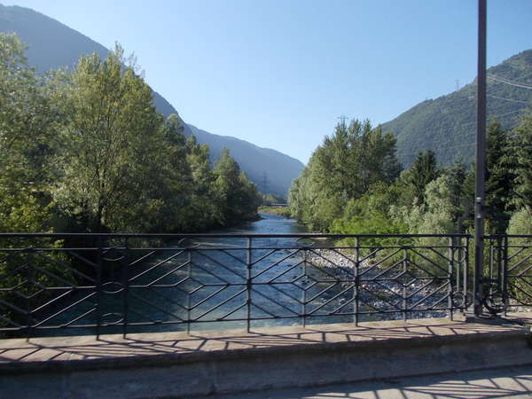 fichier 20120616_0843_006d66a_route_cevins_pont_isere-0.jpg