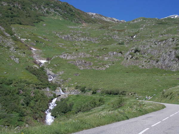 fichier 20120616_1027_001d213_route_vue_petit_pont-0.jpg