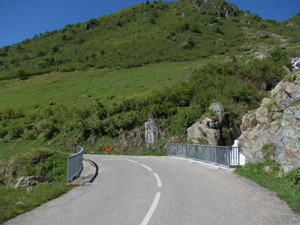 fichier 20120616_1028_001d213_route_petit_pont-0.jpg