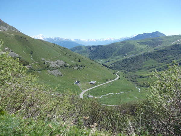 fichier 20120616_1100_d213_route_vue_vers_vallee_tarentaise-0.jpg