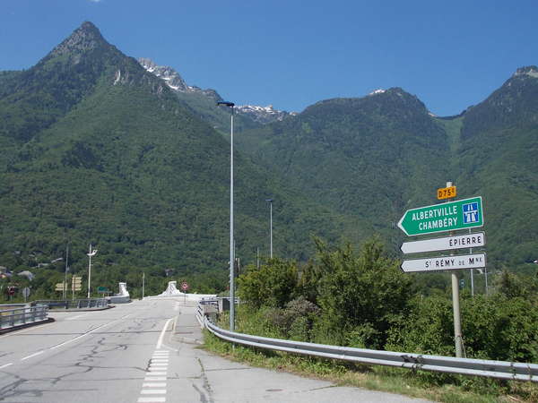 fichier 20120616_1211_001d75_route_panneau-0.jpg