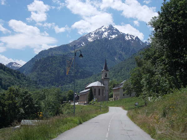 fichier 20120616_1356_d927_route_saint_colomban_des_villards_eglise-0.jpg