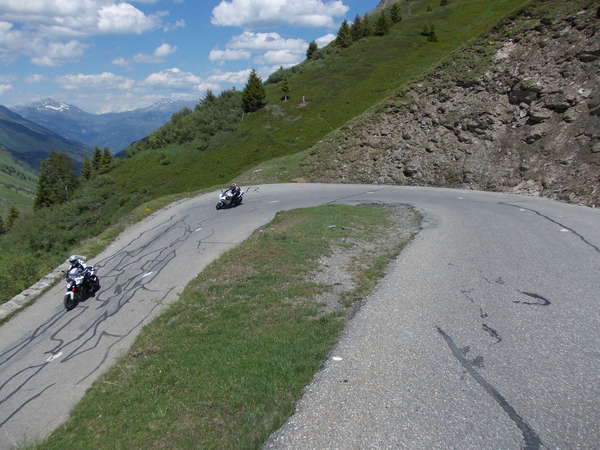 fichier 20120616_1511_001d927_route_virage_derriere-0.jpg