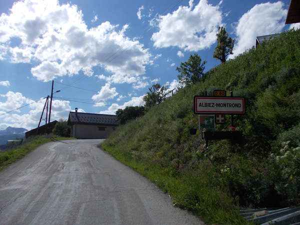 fichier 20120616_1715_001d80_route_albiez_montrond_panneau-0.jpg