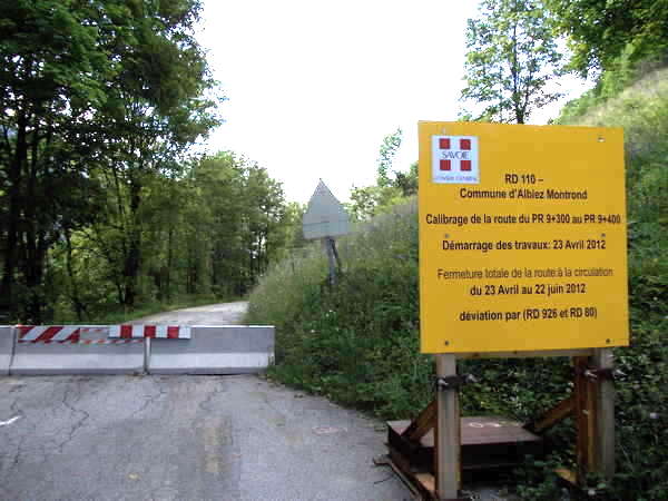 fichier 20120616_1738_d110_route_barree_panneau-0.jpg
