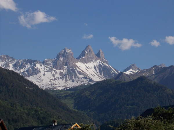fichier 20120616_1843_001d78_route_la_bise_vue_aiguilles_darves-0.jpg
