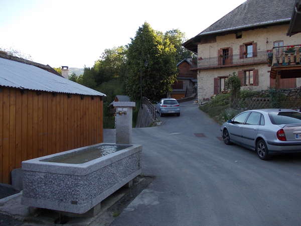 fichier 20120616_1912_d78_route_fontcouverte_fontaine-0.jpg