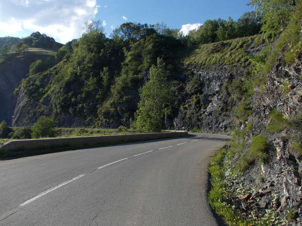 fichier 20120616_1926_d78a_route_petite_descente-0.jpg