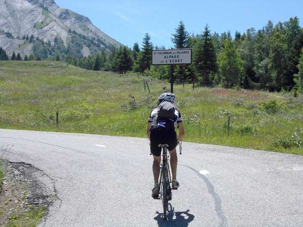 fichier 20120623_1410_001d927_route_alpage_de_lechet_panneau_franco-0.jpg