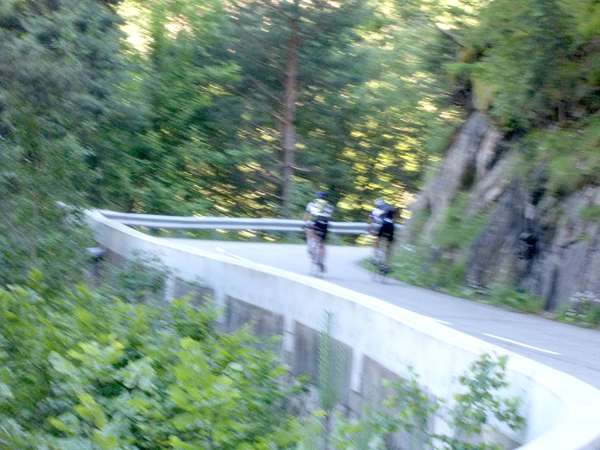 fichier 20120623_1735_d526_route_david_franco_flou-0.jpg