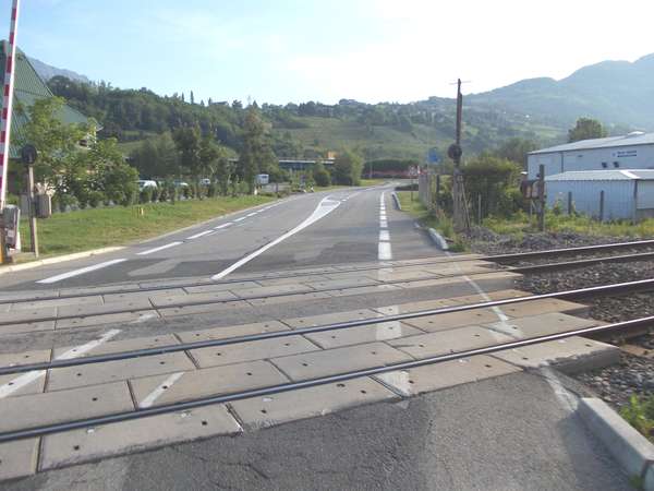 fichier 20120602_0736_d925_route_voie_ferree-0.jpg