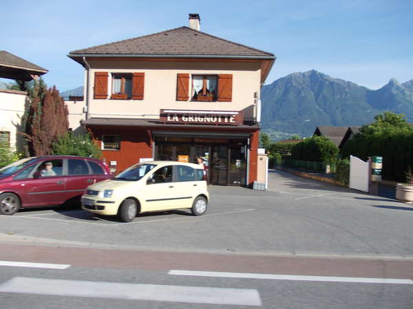 fichier 20120602_0812_002d925_route_grignon_boulangerie_grignotte-0.jpg