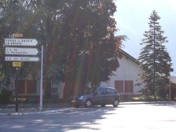 fichier 20120602_0820_d990_route_albertville_panneau-0.jpg