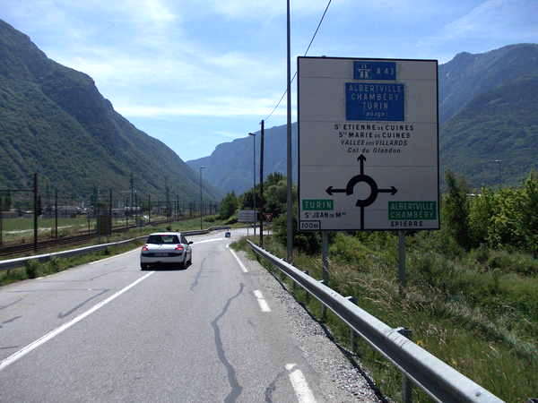 fichier 20120602_1231_d213_route_panneau-0.jpg