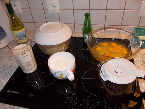 fichier 20120705_1944_preparatif_far_aux_pruneaux-0.jpg