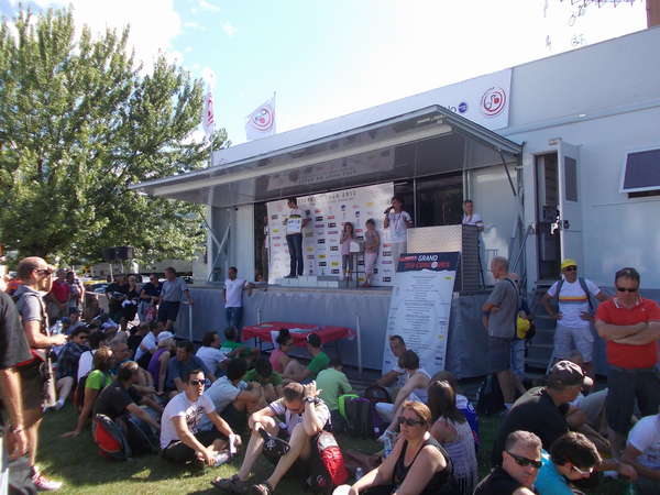 fichier 20120707_1719_preparatif_albertville_tombola-0.jpg