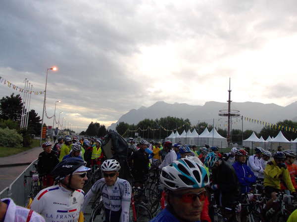 fichier 20120708_0700_002albertville_depart_sas_6-0.jpg