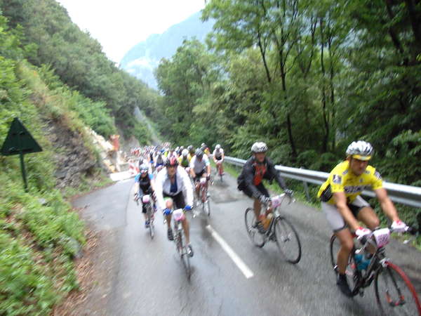 fichier 20120708_0828_002d213_route_derriere_floue-0.jpg