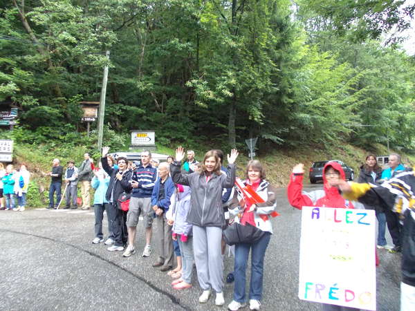 fichier 20120708_0836_d213_route_spectateurs-0.jpg