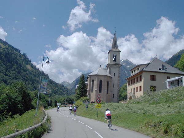 fichier 20120708_1223_001d927_route_saint_colomban_les_villards_eglise-0.jpg