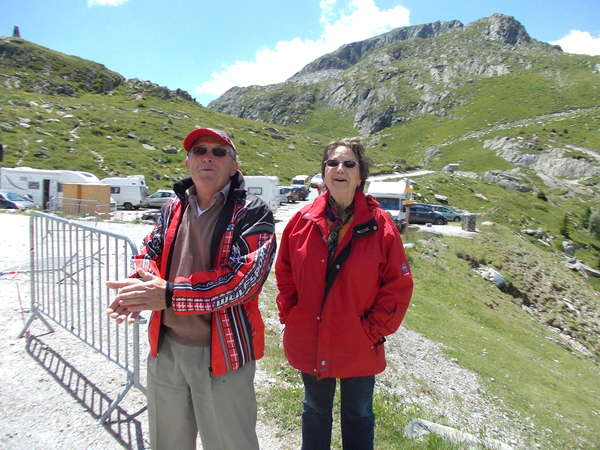 fichier 20120708_1347_003d926_route_col_de_la_croix_de_fer_spectateurs-0.jpg