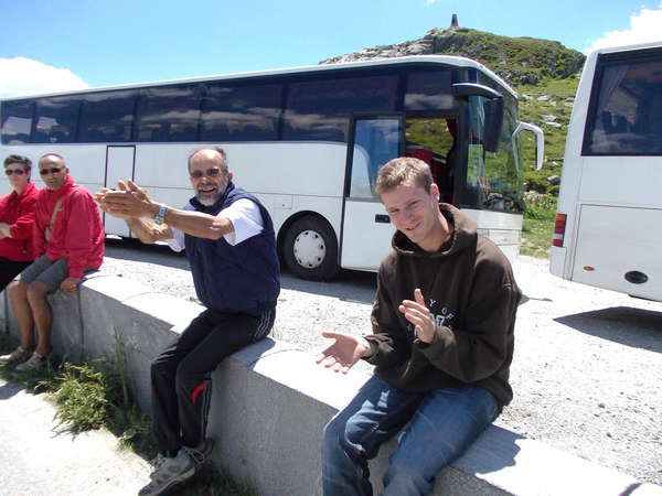 fichier 20120708_1347_004d926_route_col_de_la_croix_de_fer_spectateurs-0.jpg