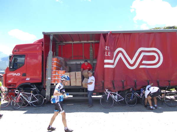 fichier 20120708_1352_001d926_route_col_de_la_croix_de_fer_ravito-0.jpg