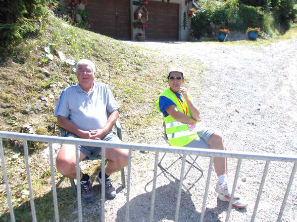fichier 20120708_1626_d78_route_fontcouverte_spectateurs-0.jpg