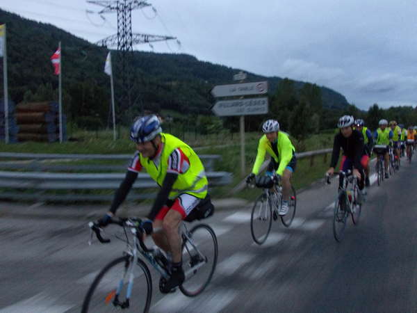 fichier 20120721_0614_003d925_route_dominique_thomas_matthieu_verstraete_martin_verstraete_luc_dumont_saint_priest-0.jpg