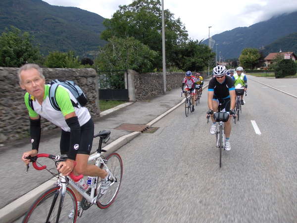 fichier 20120721_0744_003d990_route_groupe_avant_arbine_henri_morandini_dominique_thomas_bernard_roussel_matthieu_verstraete_bernard_martin-collomb_luc_dumont_saint_priest-0.jpg
