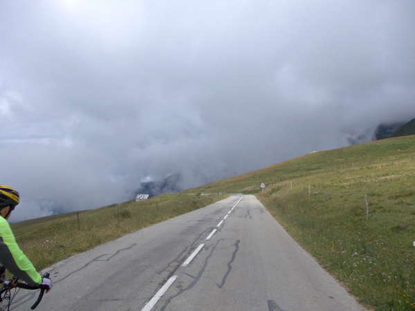 fichier 20120721_1106_001d213_route_col_de_la_madeleine_debut_descente-0.jpg