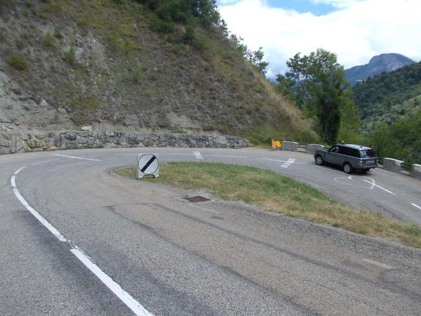 fichier 20120721_1236_d927_route_virage_derriere-0.jpg