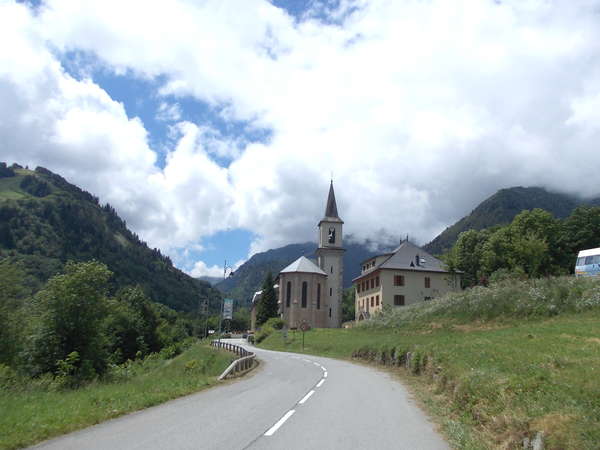 fichier 20120721_1301_002d927_route_saint_colomban_des_villards_eglise-0.jpg
