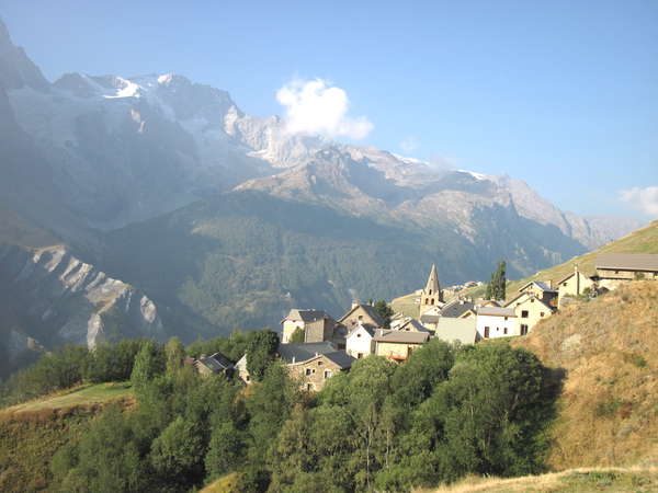 fichier 20120909_1005_002rando_lac_goleon_vue_les_hieres_eglise-0.jpg