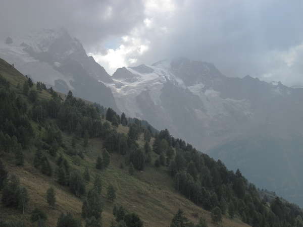 fichier 20120909_1549_001rando_lac_goleon_nuages_sur_la_meije-0.jpg
