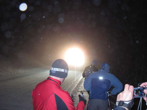 fichier 20130124_1820_001ski_de_fond_les_allieres_nocturne_rencontre_avec_le_chasse_neige-0.jpg