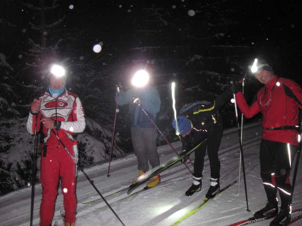 fichier 20130124_1850_001ski_de_fond_les_allieres_nocturne_groupe_collet_du_furon-0.jpg