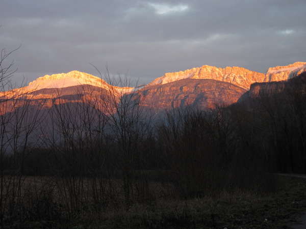 fichier 20121219_1650_002pc_route_soleil_couchant_sur_chartreuse-0.jpg