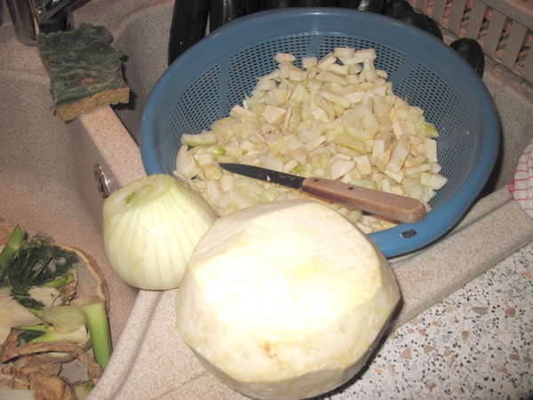fichier 20130327_1955_soupe_courgettes_celeri_fenouil_decouper_fenouil_et_celeri-0.jpg