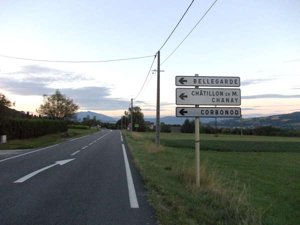 fichier 20120814_2041_d992_route_panneau-0.jpg