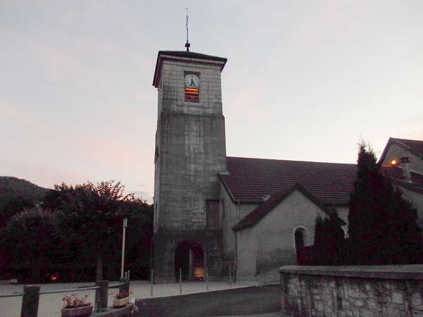 fichier 20120815_0626_002d436_route_dortan_eglise-0.jpg