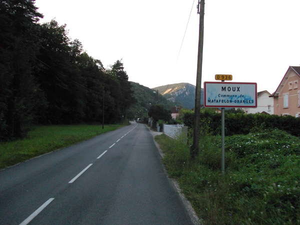 fichier 20120815_0711_001d936_route_moux_panneau-0.jpg