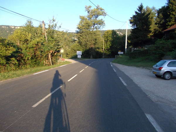 fichier 20120815_0728_002d936_route_thoirette_ombre_jpb-0.jpg