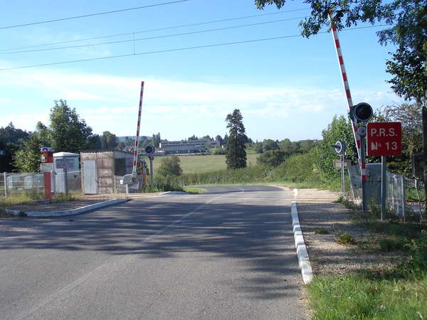 fichier 20120815_0910_d52_route_passage_a_niveau-0.jpg