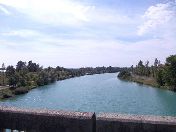 fichier 20120815_1544_d992_route_pont_sur_le_rhone-0.jpg