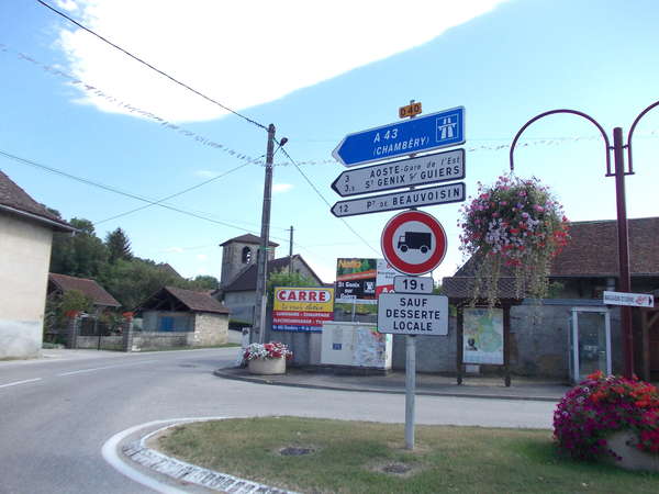 fichier 20120815_1551_001d40_route_saint_didier_panneau-0.jpg
