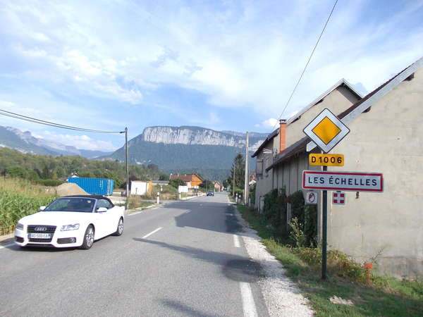 fichier 20120815_1800_001d1006_route_les_echelles_panneau-0.jpg