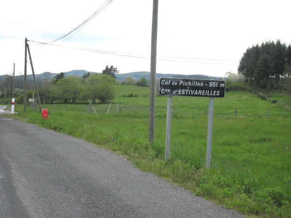 fichier 20130526_1607_001d498_route_col_de_pichillon_panneau-0.jpg