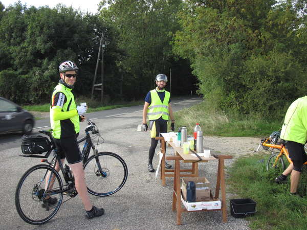 fichier 20130921_1109_001d71_route_impasse_de_la_biche_ravito_joachim_andres_christophe_rivier-0.jpg