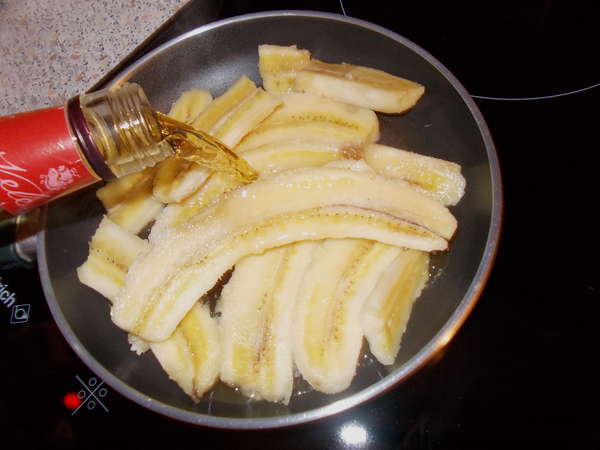 fichier 20131008_2129_001recette_bananes_flambees_ajouter_rhum-0.jpg